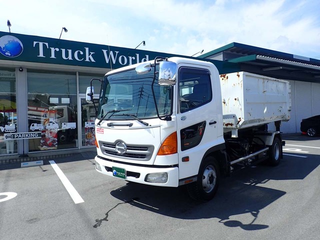 日野　レンジャー　脱着装置付コンテナ専用車（４ｔ積・８㎥）　平成１８年式の画像