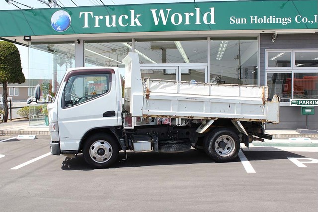 三菱ふそう キャンター ダンプ（3t積・BLUETEC） 平成25年式 