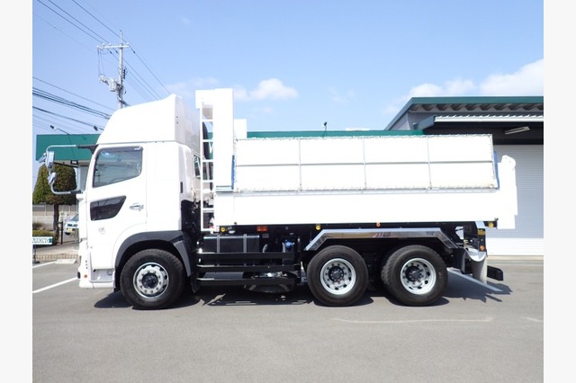 日野　プロフィア　ダンプ（８.３ｔ積・ハイルーフ）　４１０馬力　令和３年式の画像01