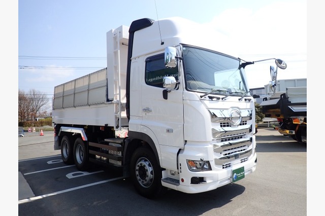 日野　プロフィア　ダンプ（８.３ｔ積・ハイルーフ）　４１０馬力　令和３年式の画像03