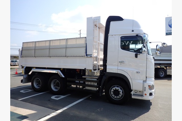 日野　プロフィア　ダンプ（８.３ｔ積・ハイルーフ）　４１０馬力　令和３年式の画像04