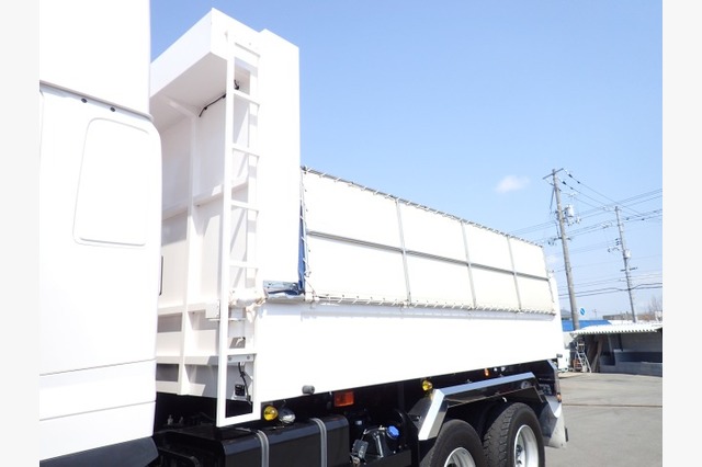 日野　プロフィア　ダンプ（８.３ｔ積・ハイルーフ）　４１０馬力　令和３年式の画像19