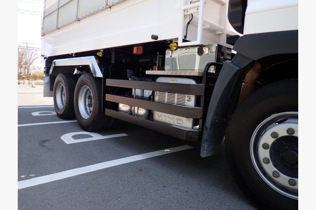 日野　プロフィア　ダンプ（８.３ｔ積・ハイルーフ）　４１０馬力　令和３年式の画像28