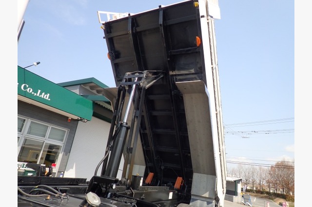 日野　プロフィア　ダンプ（８.３ｔ積・ハイルーフ）　４１０馬力　令和３年式の画像33