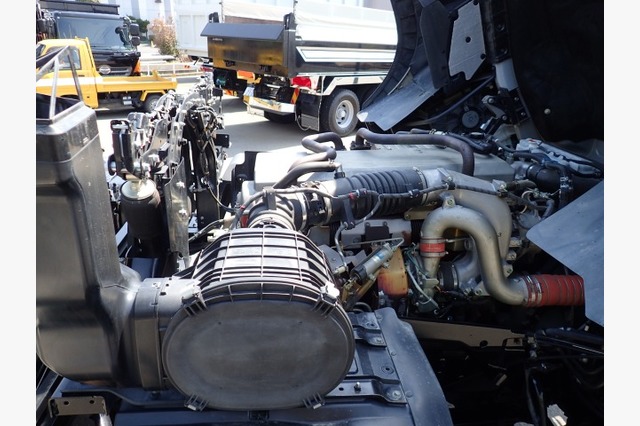 日野　プロフィア　ダンプ（８.３ｔ積・ハイルーフ）　４１０馬力　令和３年式の画像60