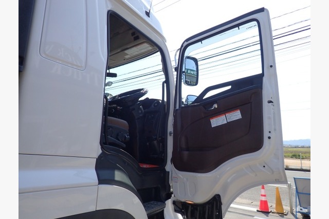 日野　プロフィア　ダンプ（８.３ｔ積・ハイルーフ）　４１０馬力　令和３年式の画像64