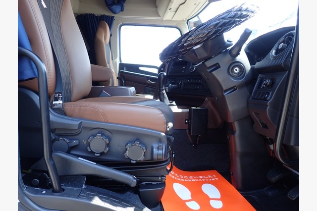 日野　プロフィア　ダンプ（８.３ｔ積・ハイルーフ）　４１０馬力　令和３年式の画像65