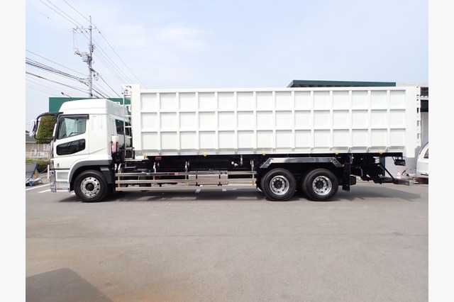 三菱ふそう　スーパーグレート　深ダンプ（１０.６ｔ積・３９㎥）　令和６年式の画像01