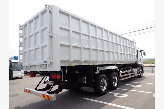 三菱ふそう　スーパーグレート　深ダンプ（１０.６ｔ積・３９㎥）　令和６年式の画像05