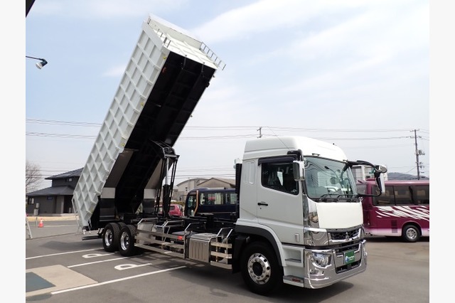 三菱ふそう　スーパーグレート　深ダンプ（１０.６ｔ積・３９㎥）　令和６年式の画像09