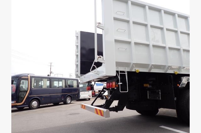 三菱ふそう　スーパーグレート　深ダンプ（１０.６ｔ積・３９㎥）　令和６年式の画像13