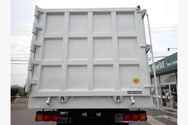 三菱ふそう　スーパーグレート　深ダンプ（１０.６ｔ積・３９㎥）　令和６年式の画像28