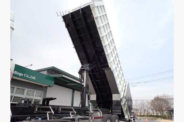 三菱ふそう　スーパーグレート　深ダンプ（１０.６ｔ積・３９㎥）　令和６年式の画像37