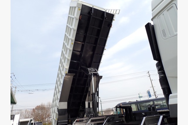 三菱ふそう　スーパーグレート　深ダンプ（１０.６ｔ積・３９㎥）　令和６年式の画像38