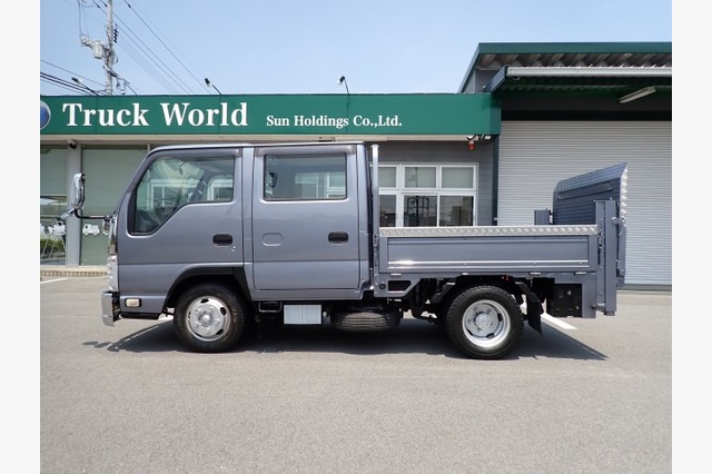 いすゞ　エルフ　ダブルキャブ（２ｔ積・パワーゲート付）　平成２６年式の画像01