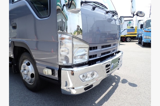 いすゞ　エルフ　ダブルキャブ（２ｔ積・パワーゲート付）　平成２６年式の画像11