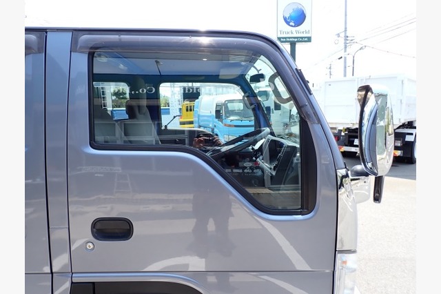 いすゞ　エルフ　ダブルキャブ（２ｔ積・パワーゲート付）　平成２６年式の画像26