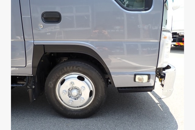 いすゞ　エルフ　ダブルキャブ（２ｔ積・パワーゲート付）　平成２６年式の画像27