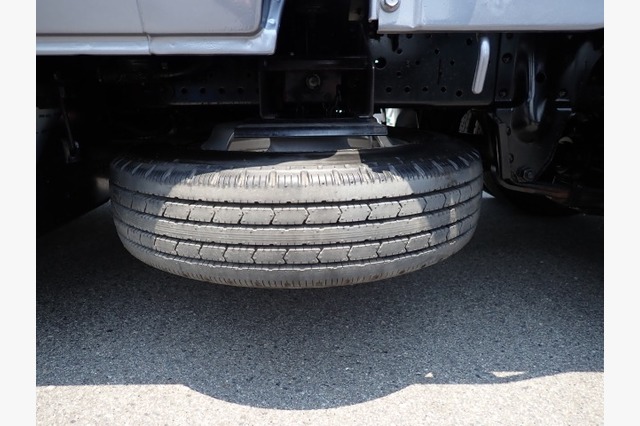 いすゞ　エルフ　ダブルキャブ（２ｔ積・パワーゲート付）　平成２６年式の画像29