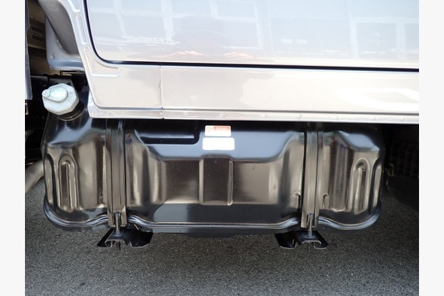 いすゞ　エルフ　ダブルキャブ（２ｔ積・パワーゲート付）　平成２６年式の画像38