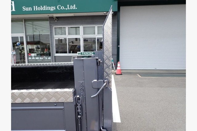 いすゞ　エルフ　ダブルキャブ（２ｔ積・パワーゲート付）　平成２６年式の画像46