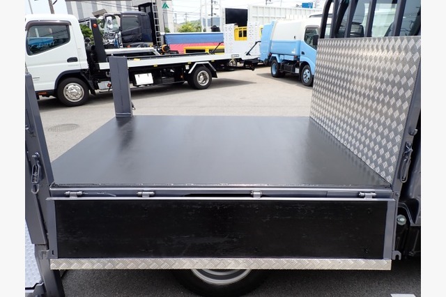 いすゞ　エルフ　ダブルキャブ（２ｔ積・パワーゲート付）　平成２６年式の画像52