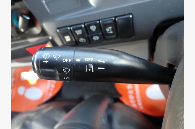 いすゞ　エルフ　ダブルキャブ（２ｔ積・パワーゲート付）　平成２６年式の画像74