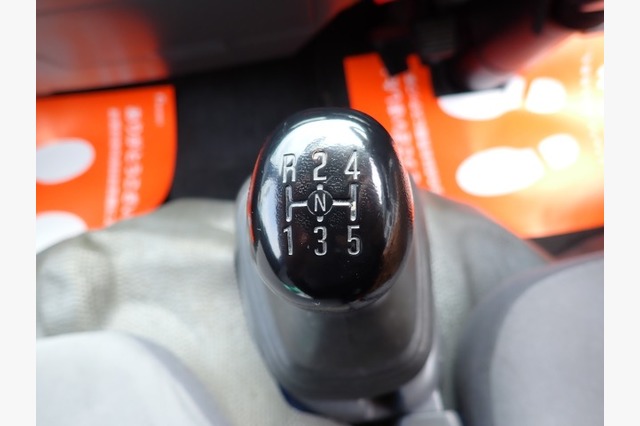 いすゞ　エルフ　ダブルキャブ（２ｔ積・パワーゲート付）　平成２６年式の画像77