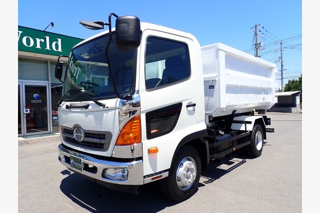 日野　レンジャー　脱着装置付コンテナ専用車（３.９５ｔ積・８.２㎥）　平成２４年式の画像00