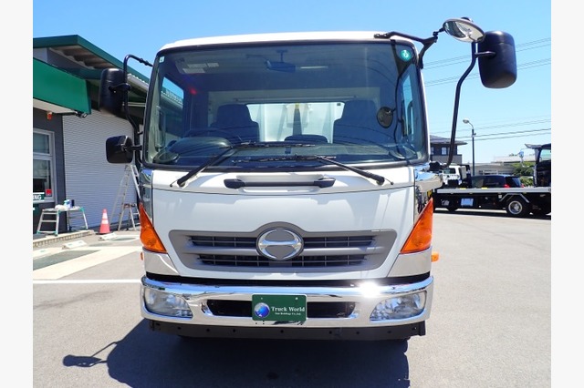 日野　レンジャー　脱着装置付コンテナ専用車（３.９５ｔ積・８.２㎥）　平成２４年式の画像02