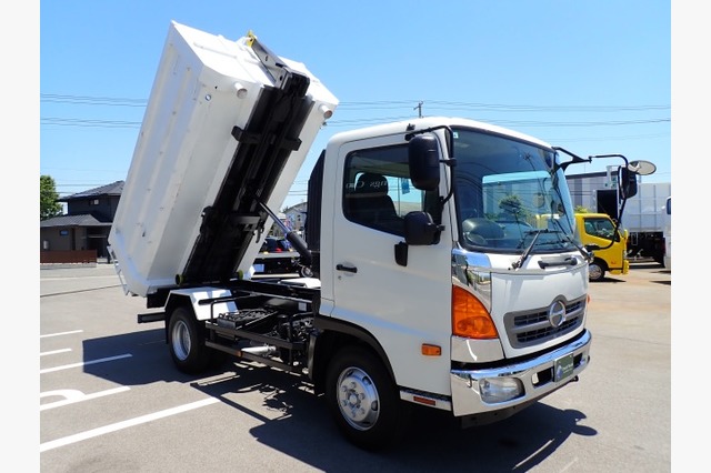 日野　レンジャー　脱着装置付コンテナ専用車（３.９５ｔ積・８.２㎥）　平成２４年式の画像09