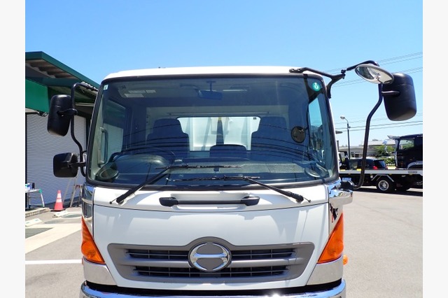 日野　レンジャー　脱着装置付コンテナ専用車（３.９５ｔ積・８.２㎥）　平成２４年式の画像13