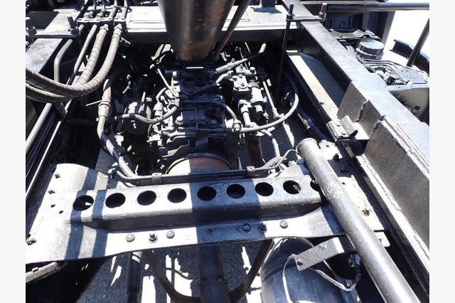 日野　レンジャー　脱着装置付コンテナ専用車（３.９５ｔ積・８.２㎥）　平成２４年式の画像51