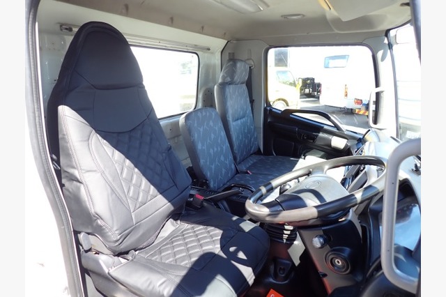 日野　レンジャー　脱着装置付コンテナ専用車（３.９５ｔ積・８.２㎥）　平成２４年式の画像66