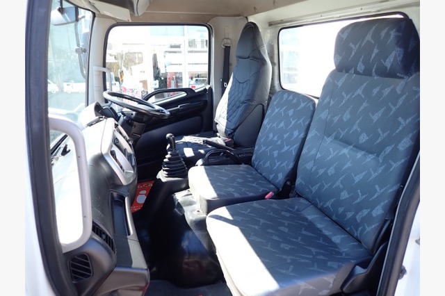 日野　レンジャー　脱着装置付コンテナ専用車（３.９５ｔ積・８.２㎥）　平成２４年式の画像69