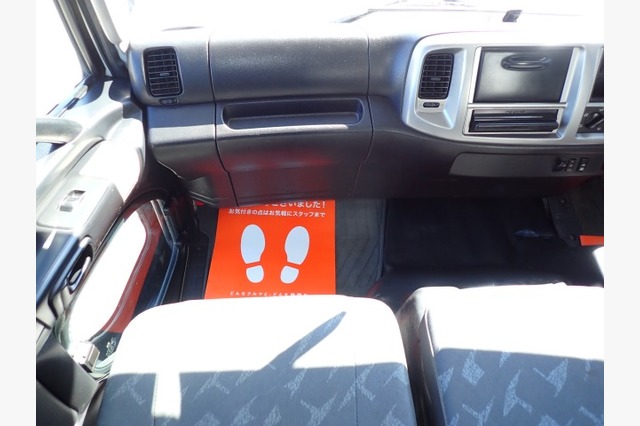 日野　レンジャー　脱着装置付コンテナ専用車（３.９５ｔ積・８.２㎥）　平成２４年式の画像74