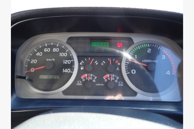 日野　レンジャー　脱着装置付コンテナ専用車（３.９５ｔ積・８.２㎥）　平成２４年式の画像75