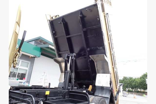 三菱　ファイター　ダンプ（２.８ｔ積）　平成３０年式の画像30