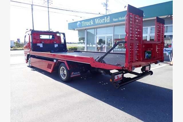 三菱　キャンター・キャリアカー（積載車・２ｔ積）　カスタム　令和３年式の画像07