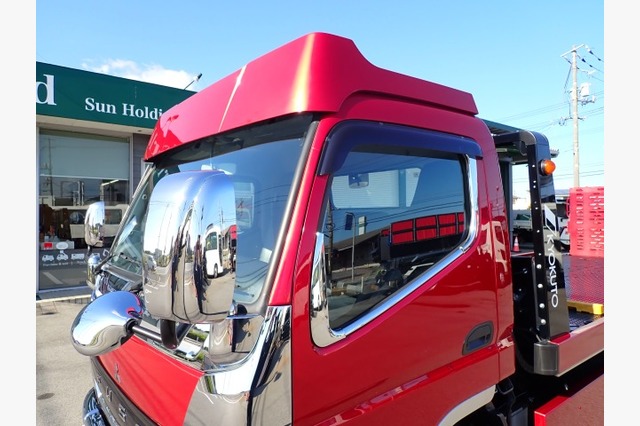 三菱　キャンター・キャリアカー（積載車・２ｔ積）　カスタム　令和３年式の画像10