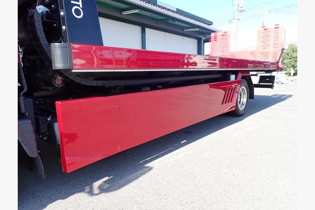 三菱　キャンター・キャリアカー（積載車・２ｔ積）　カスタム　令和３年式の画像17