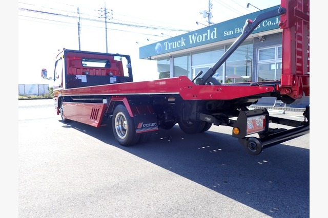 三菱　キャンター・キャリアカー（積載車・２ｔ積）　カスタム　令和３年式の画像19