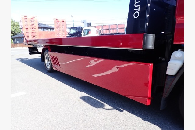 三菱　キャンター・キャリアカー（積載車・２ｔ積）　カスタム　令和３年式の画像25