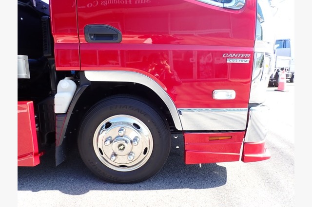三菱　キャンター・キャリアカー（積載車・２ｔ積）　カスタム　令和３年式の画像27
