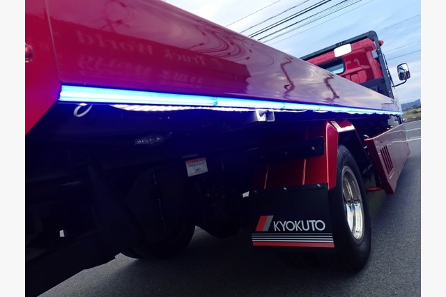 三菱　キャンター・キャリアカー（積載車・２ｔ積）　カスタム　令和３年式の画像36