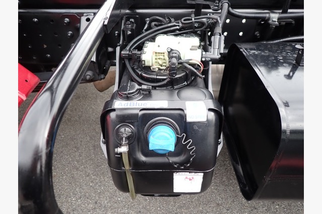 三菱　キャンター・キャリアカー（積載車・２ｔ積）　カスタム　令和３年式の画像40