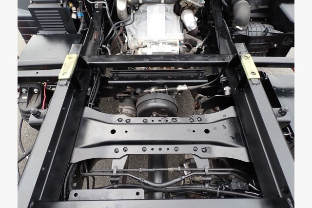 三菱　キャンター・キャリアカー（積載車・２ｔ積）　カスタム　令和３年式の画像46