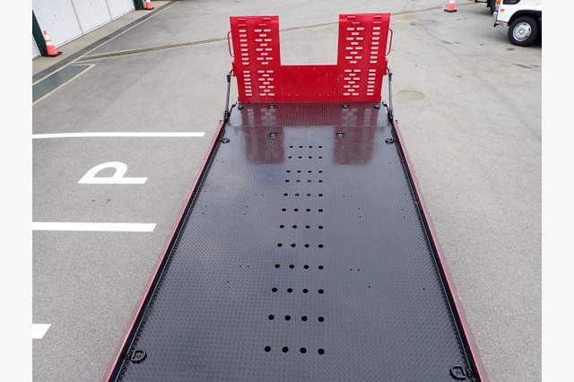 三菱　キャンター・キャリアカー（積載車・２ｔ積）　カスタム　令和３年式の画像53