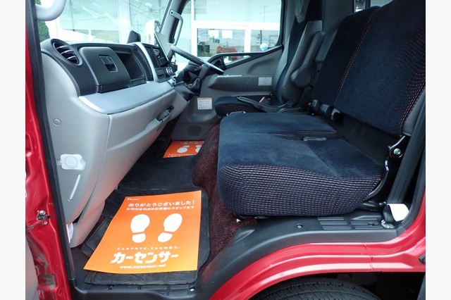 三菱　キャンター・キャリアカー（積載車・２ｔ積）　カスタム　令和３年式の画像66