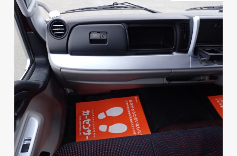 三菱　キャンター・キャリアカー（積載車・２ｔ積）　カスタム　令和３年式の画像71